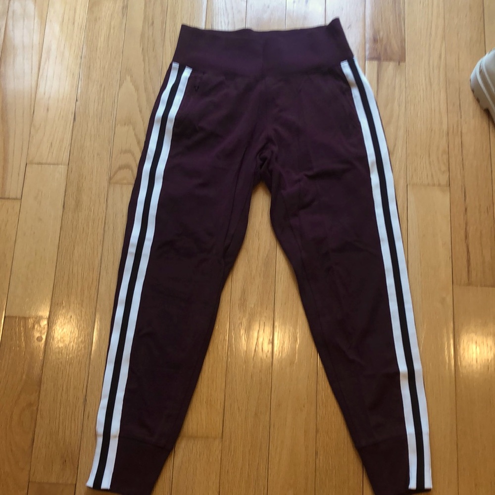 Athleta maroon XS leggings/jogger stripe
